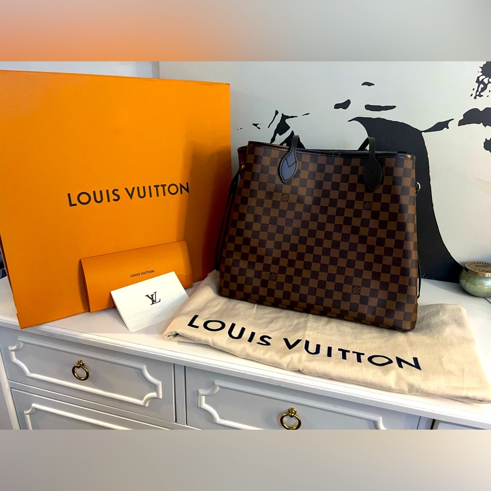 Louis Vuitton never full tote bag